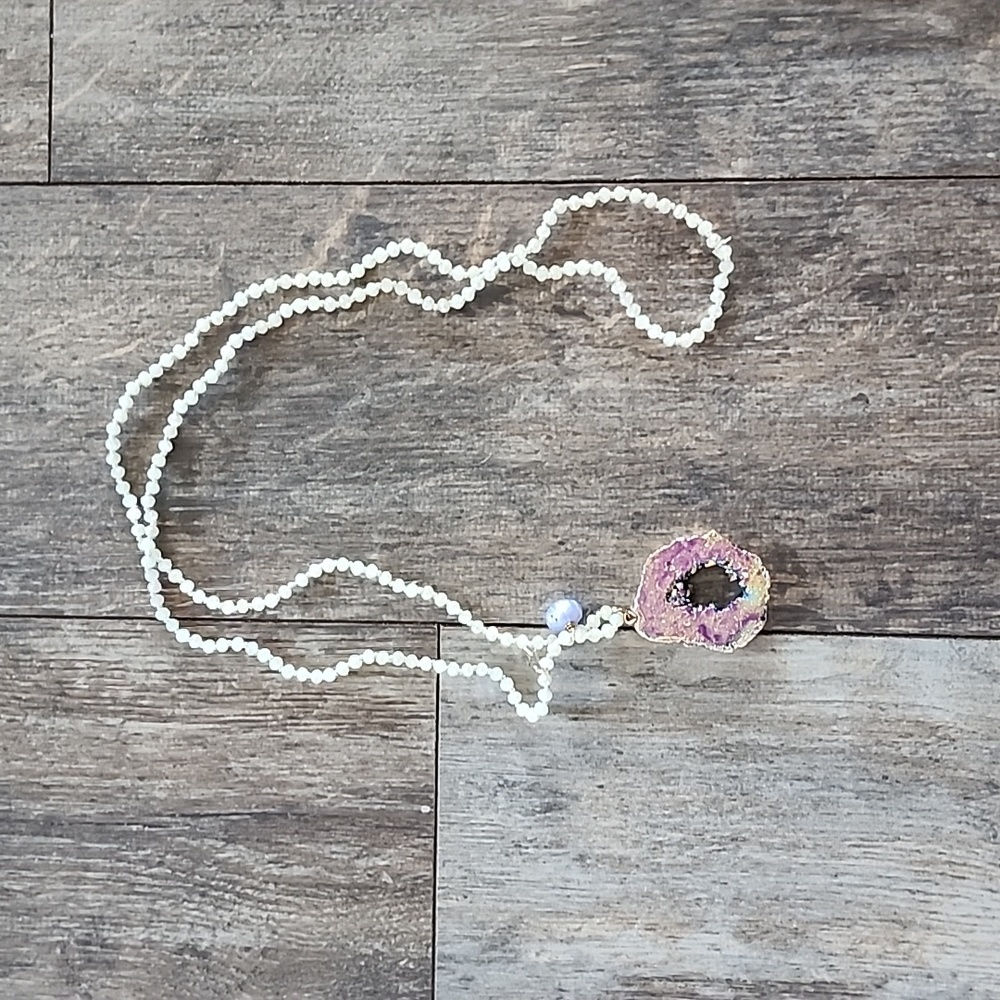 Sparkly long necklace